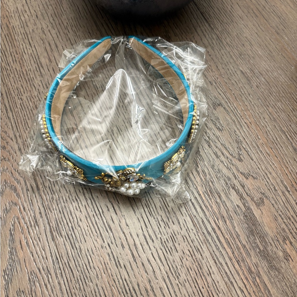 Elegant Blue and Gold-Tone Headband